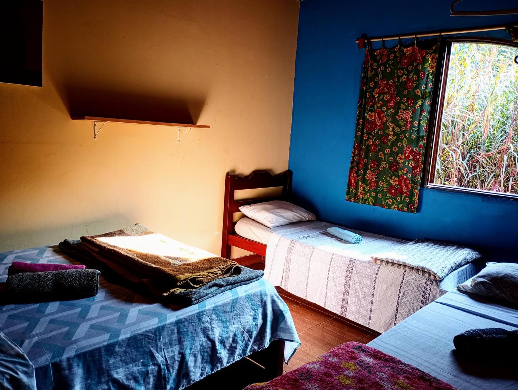 O Brejo Encantado Hospedagem E Hostel Embu Bagian luar foto
