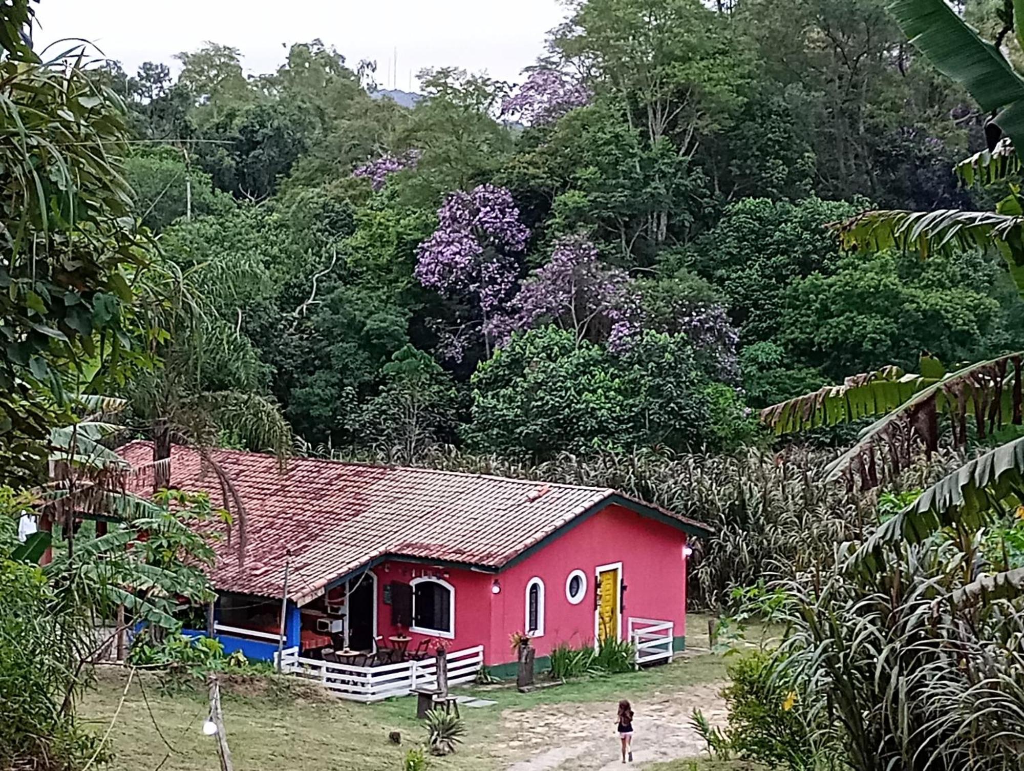 O Brejo Encantado Hospedagem E Hostel Embu Bagian luar foto